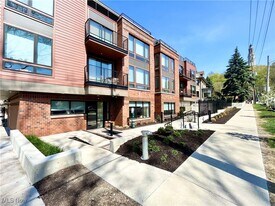 2189 Cornell Rd in Cleveland, OH - Building Photo