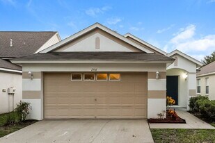 7554 Oxford Garden Cir in Apollo Beach, FL - Building Photo