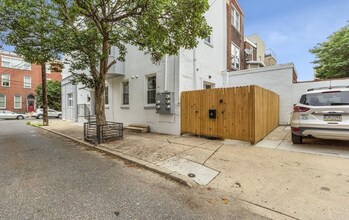 1916 Poplar St, Unit Unit 1S in Philadelphia, PA - Foto de edificio - Building Photo