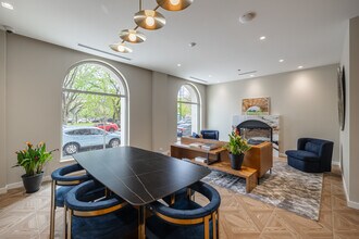 The Nest at Lincoln Park West in Chicago, IL - Building Photo - Interior Photo