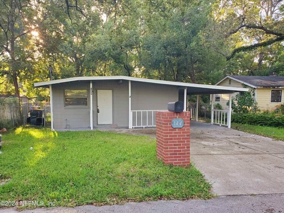 144 Spring St in Jacksonville, FL - Building Photo