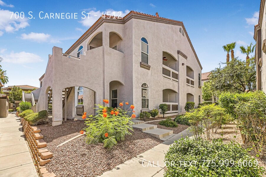 700 Carnegie St in Henderson, NV - Building Photo