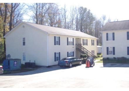 Governor's Place Apartments in Albertville, AL - Foto de edificio - Building Photo