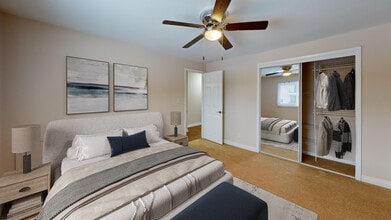 Emerson Square in Amherst, NY - Building Photo - Building Photo