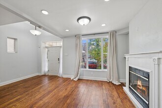 1426 N Avers Ave in Chicago, IL - Foto de edificio - Building Photo