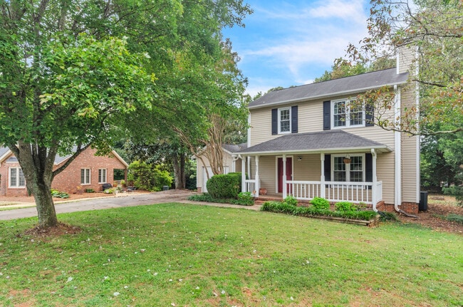 517 Laurel Tree Ln in Simpsonville, SC - Building Photo - Building Photo