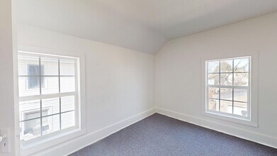 109 W Ely St in Alliance, OH - Building Photo - Building Photo