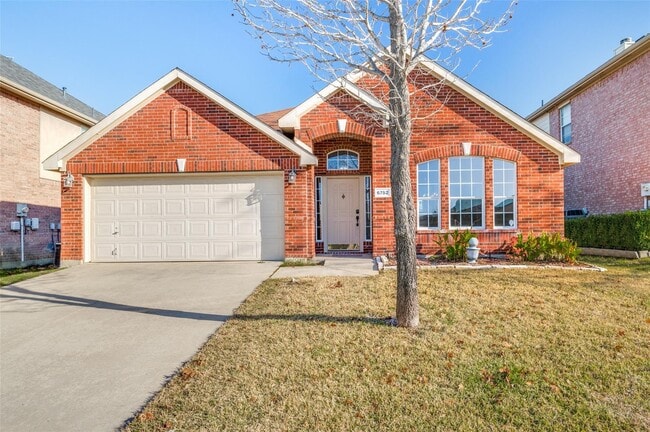 property at 6752 Longhorn Trl