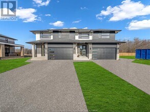 370 ANGELO Ln in Windsor, ON - Building Photo - Building Photo