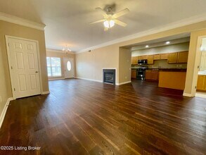 10308 Dorsey Village Dr in Blue Ridge Manor, KY - Building Photo - Building Photo