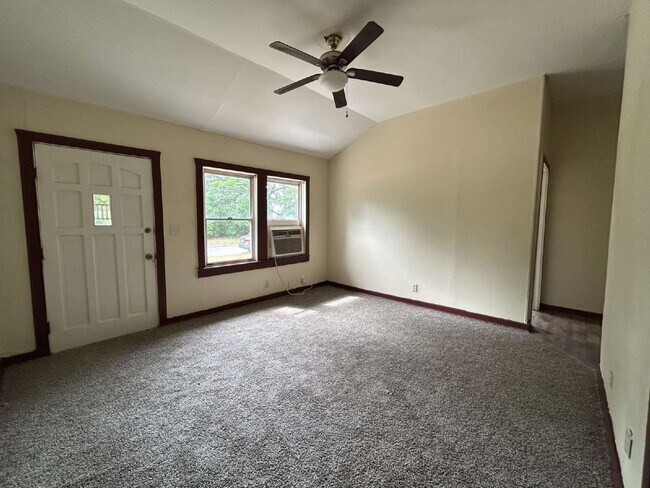 102 Griffin St in Hinesville, GA - Building Photo - Building Photo