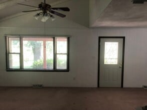 7591 W Henderson Rd in Columbia, MO - Building Photo - Building Photo