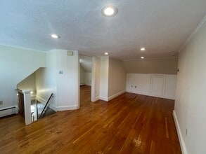 164 Brown St in Waltham, MA - Building Photo - Building Photo