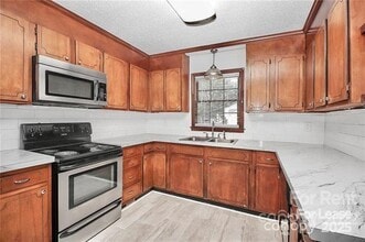 11820 Antebellum Dr in Charlotte, NC - Building Photo - Building Photo