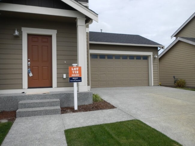 11511 Glacier Pl NW in Gig Harbor, WA - Building Photo - Building Photo