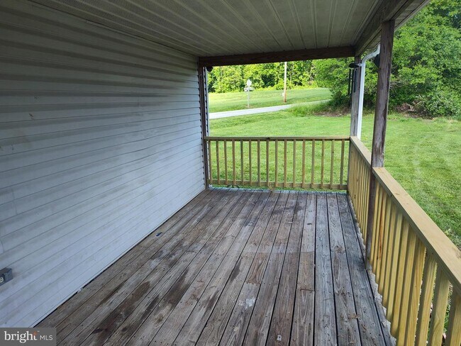 6315 Scaggs Rd in Owings, MD - Building Photo - Building Photo