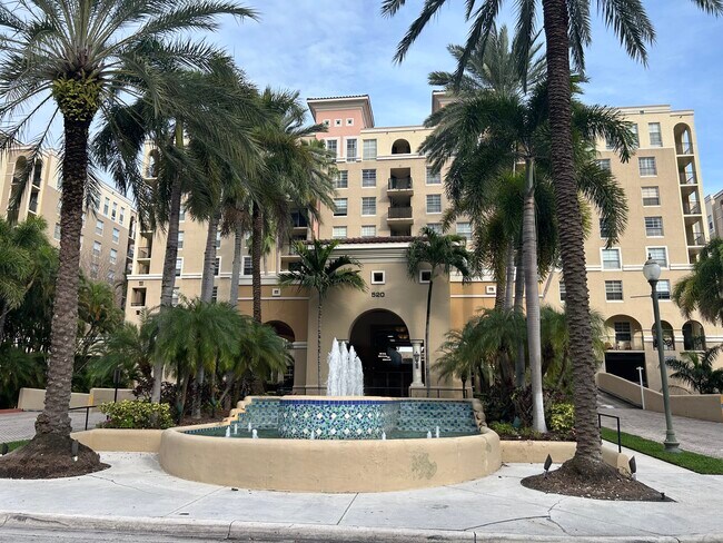 520 SE 5th Ave, Unit 2 Beds in Fort Lauderdale, FL - Foto de edificio - Building Photo