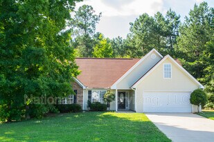 105 Stoneybrook Dr in Griffin, GA - Building Photo