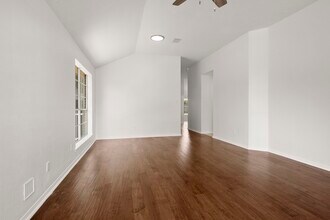 16014 Lakestone Dr in Tomball, TX - Building Photo - Building Photo