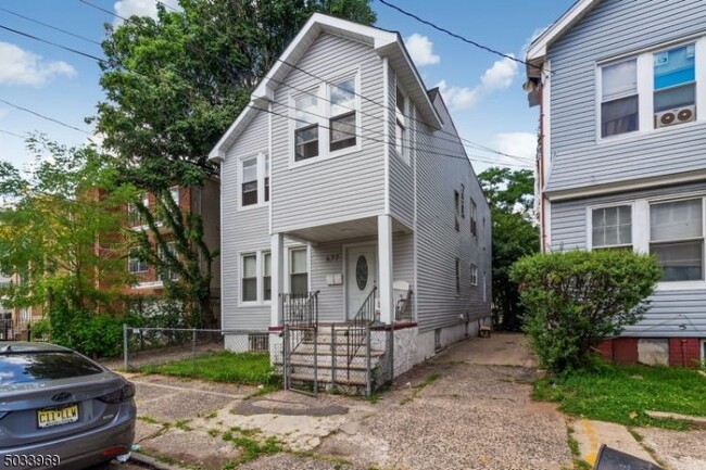 Unavailable Property at 677 S 18th St in Newark, NJ - Listing Removed