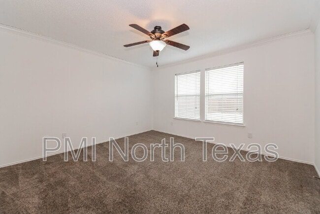 1571 Thornhill Ln in Little Elm, TX - Building Photo - Building Photo