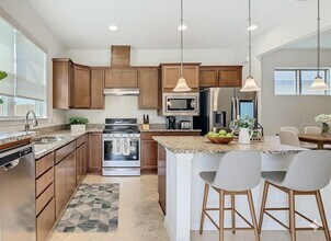 210 Tomelloso Way in Davenport, FL - Building Photo - Building Photo