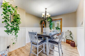 5170 W 64th Pl in Chicago, IL - Building Photo - Building Photo