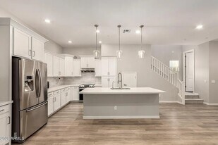 1476 E Shannon St in Gilbert, AZ - Building Photo