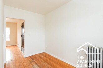 2661 N Spaulding Ave in Chicago, IL - Foto de edificio - Building Photo