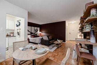 Quebec House Apartments in Washington, DC - Building Photo - Building Photo