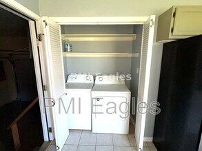 916 Linda Dr in Oak Grove, KY - Building Photo - Building Photo