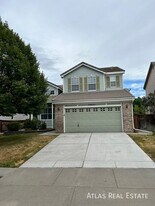 19271 E 39th Pl in Denver, CO - Building Photo