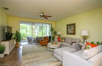 3775 Fieldstone Blvd in Naples, FL - Building Photo - Building Photo