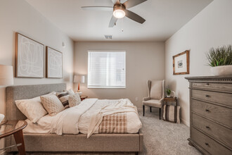 Saddle Ridge Luxury Apartments in Cheyenne, WY - Building Photo - Interior Photo