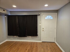 7011 S East End Ave in Chicago, IL - Foto de edificio - Building Photo