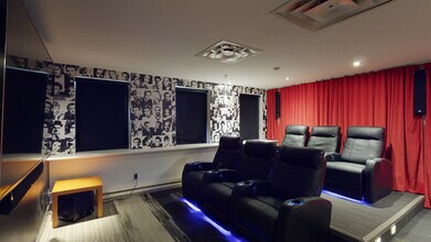 341 MacLaren St. in Ottawa, ON - Building Photo - Building Photo