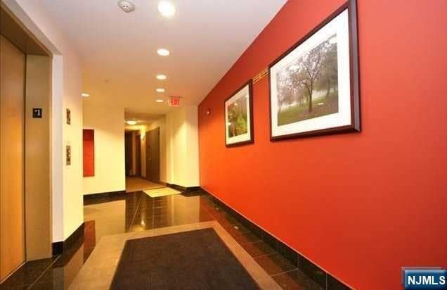 1100 River in Edgewater, NJ - Building Photo - Building Photo