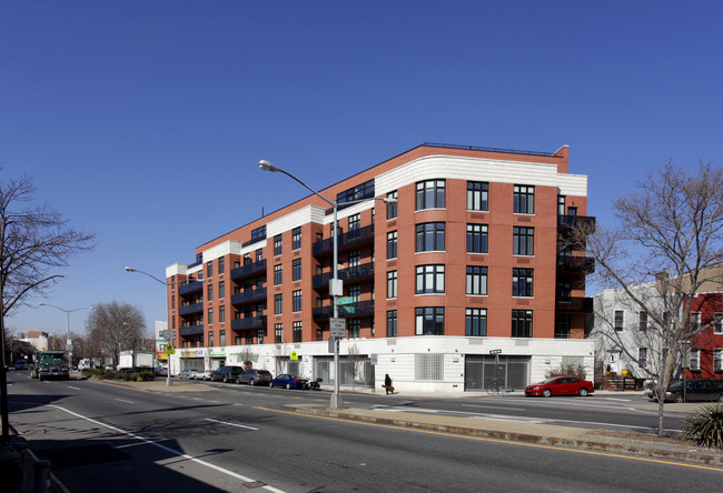 The Oakland in Brooklyn, NY - Building Photo - Building Photo