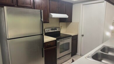 1119 Goldenrod Rd in Wellington, FL - Building Photo - Building Photo