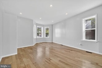 15 S St NE, Unit 210 in Washington, DC - Building Photo - Building Photo