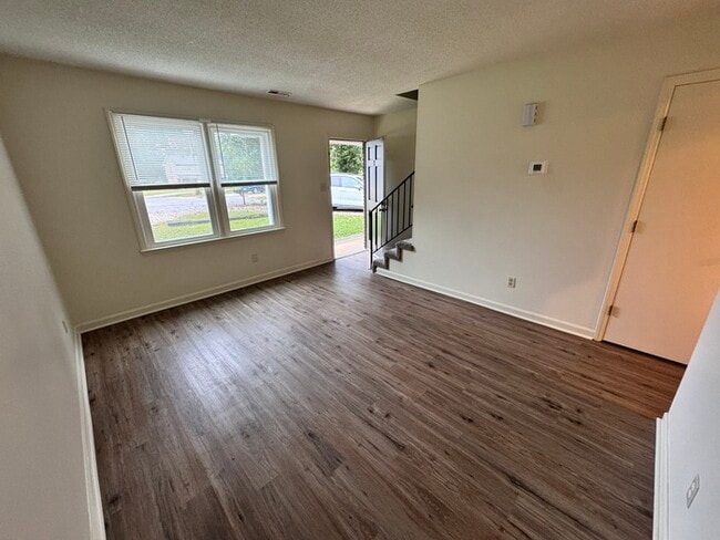 617 Safran Ct in Raleigh, NC - Building Photo - Building Photo