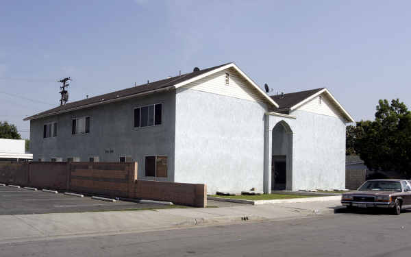 14322-14328 Corby Ave in Norwalk, CA - Building Photo