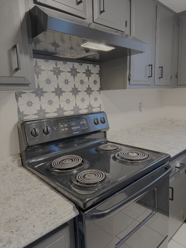 1013 Dickerson Dr SE