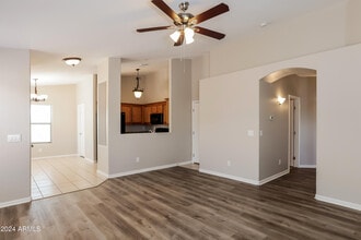 1815 E Hamel Way in Phoenix, AZ - Building Photo - Building Photo