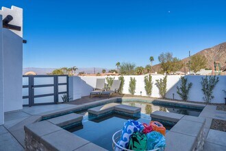 53445 Eisenhower Dr in La Quinta, CA - Building Photo - Building Photo