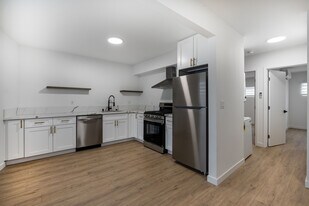 3160 Warwick Ave. in Los Angeles, CA - Building Photo