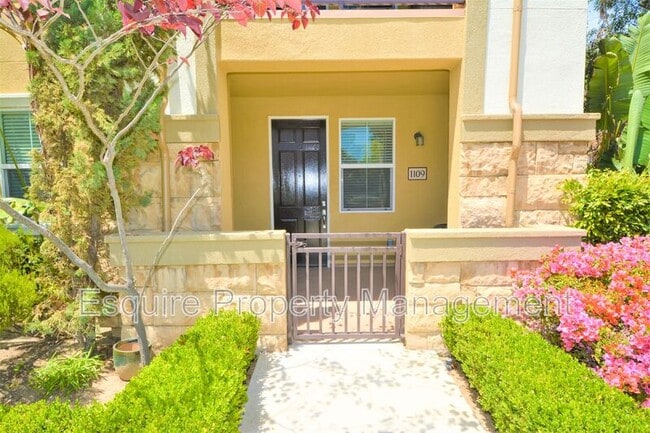 290 Riverdale Ct in Camarillo, CA - Building Photo - Building Photo