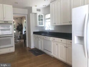 7330 Lewinsville Park Ct in McLean, VA - Building Photo - Building Photo