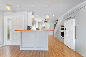 437 Opihikao Pl in Honolulu, HI - Building Photo - Building Photo