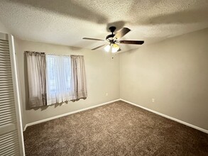 10090 SE 106th Ln in Belleview, FL - Building Photo - Building Photo